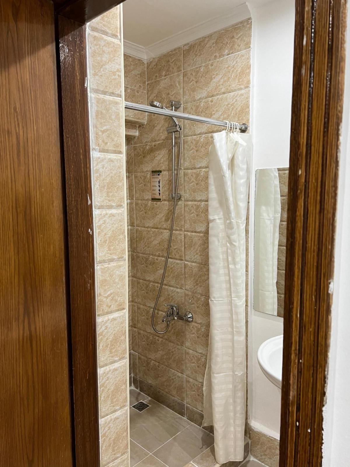 Lilly Rooms And Studio Hurgada Dış mekan fotoğraf